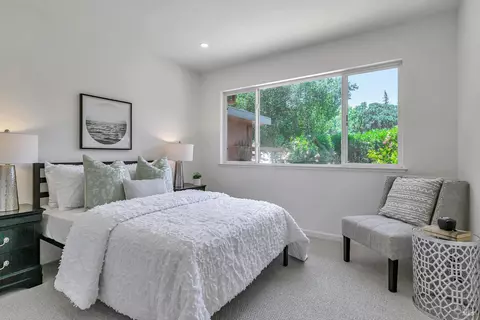 8 Esquire Ct, Novato, CA 94949 photo 31