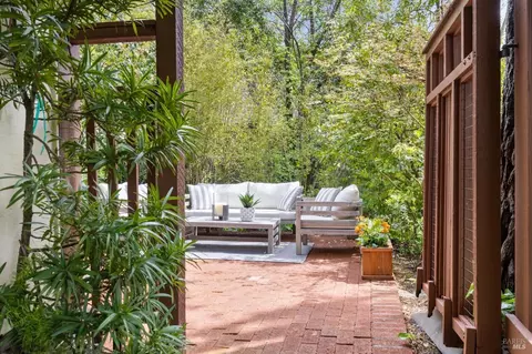 Exterior - 150 Eldridge Ave, Mill Valley, CA 94941 photo 10 of 15