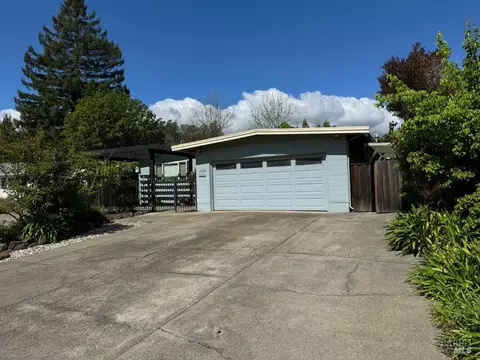 1020 Johnston St, Napa, CA 94558