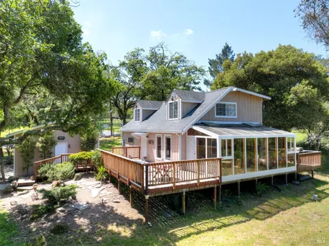 5840 Volkerts Rd, Sebastopol, CA 95472