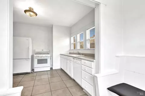 708 Alameda St, Vallejo, CA 94590 photo 28