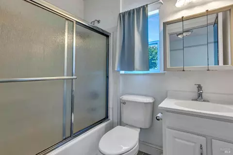 708 Alameda St, Vallejo, CA 94590 photo 10