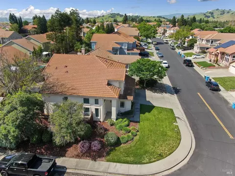 View/Area - 836 Kells Cir, Vacaville, CA 95688 photo 2 of 5