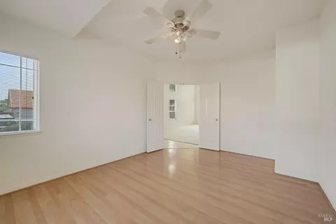 Living - 836 Kells Cir, Vacaville, CA 95688 photo 7 of 8