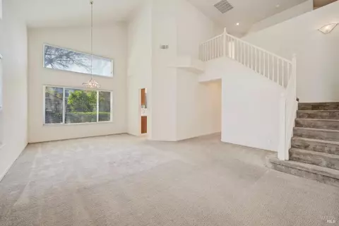 Living - 836 Kells Cir, Vacaville, CA 95688 photo 2 of 8