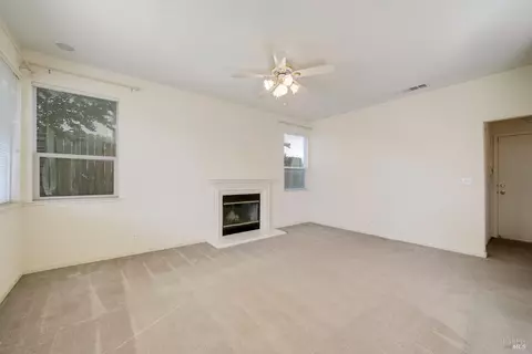 Living - 836 Kells Cir, Vacaville, CA 95688 photo 6 of 8