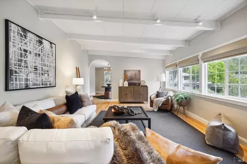 327 Mountain View Ave, San Rafael, CA 94901
