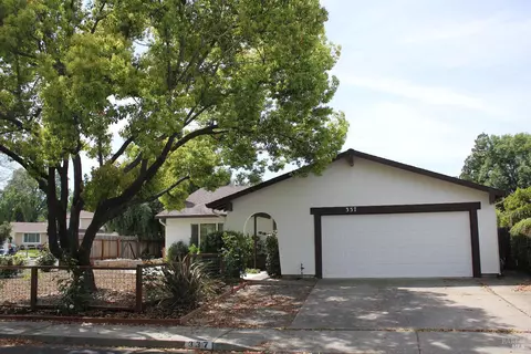 337 Woodhaven Dr, Vacaville, CA 95687