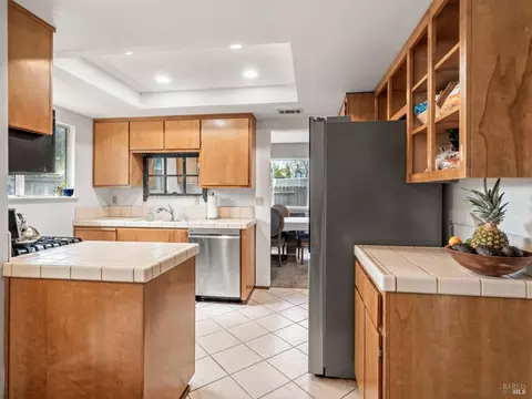 115 Amadas Ct, Fairfield, CA 94533 photo 14