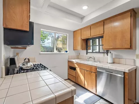 115 Amadas Ct, Fairfield, CA 94533 photo 11