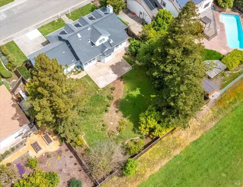 Other - 975 Mayfair Dr, Dixon, CA 95620 photo 5 of 6