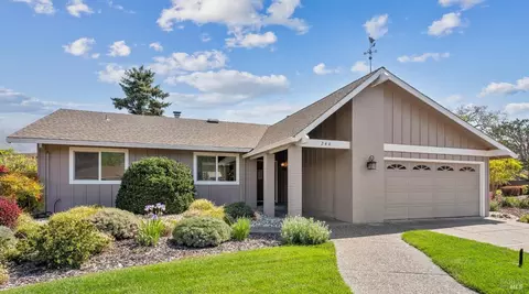 244 Valley Oaks Dr, Santa Rosa, CA 95409