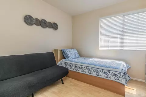 Bedroom - 832 Basalt Dr, Vallejo, CA 94589 photo 4 of 6