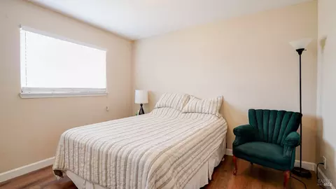 Bedroom - 137 University Ave, Vallejo, CA 94591 photo 3 of 5
