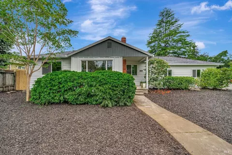 511 Yulupa Ave, Santa Rosa, CA 95405