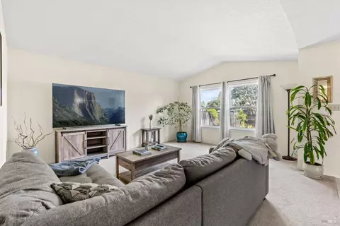 511 Sherry Dr, Ukiah, CA 95482 photo 19