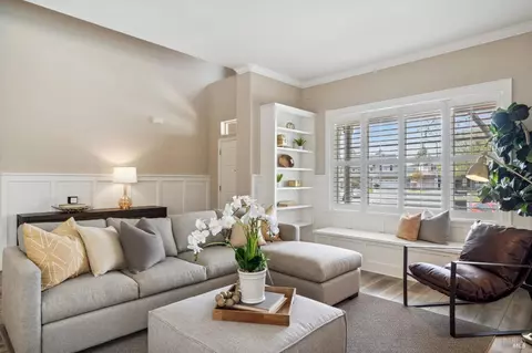 Living - 320 Dominic Ct, Windsor, CA 95492 photo 3 of 7