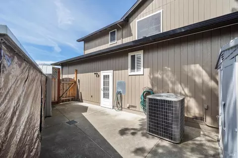 Exterior - 320 Dominic Ct, Windsor, CA 95492 photo 20 of 20