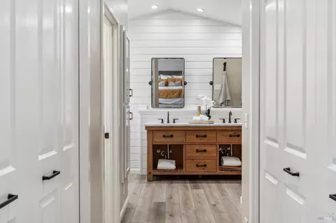Bath - 320 Dominic Ct, Windsor, CA 95492 photo 1 of 4