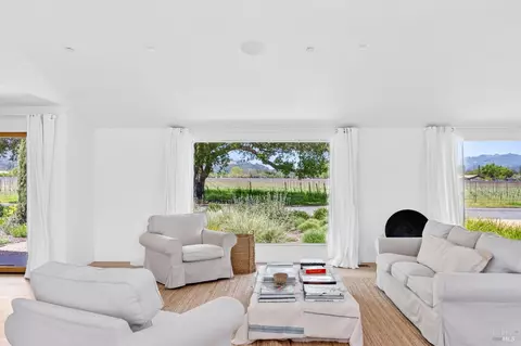 1671 Sulphur Springs Ave, Saint Helena, CA 94574