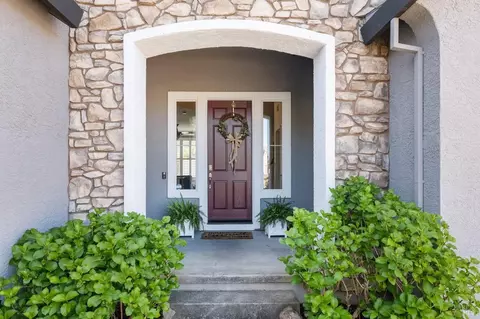 Exterior - 507 Sauvignon Pl, Windsor, CA 95492 photo 3 of 13