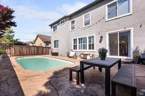 Exterior - 507 Sauvignon Pl, Windsor, CA 95492 photo 9 of 13