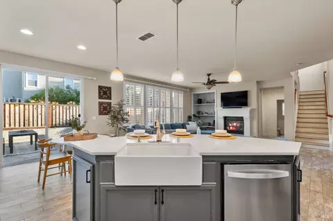 Kitchen - 507 Sauvignon Pl, Windsor, CA 95492 photo 2 of 2