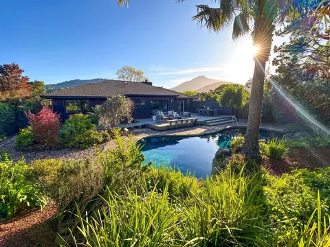679 Riviera Cir, Larkspur, CA 94939