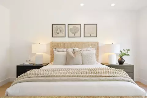 Bedroom - 679 Riviera Cir, Larkspur, CA 94939 photo 4 of 8