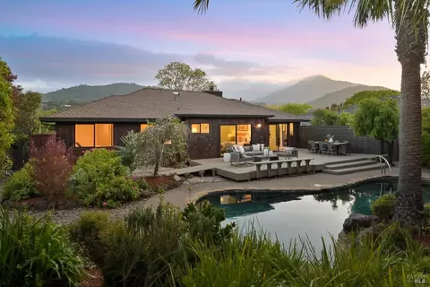 Exterior - 679 Riviera Cir, Larkspur, CA 94939 photo 16 of 18