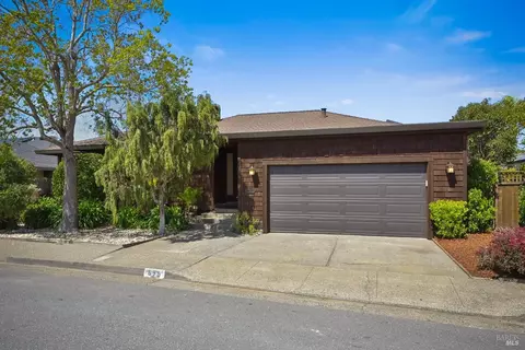 Exterior - 679 Riviera Cir, Larkspur, CA 94939 photo 17 of 18