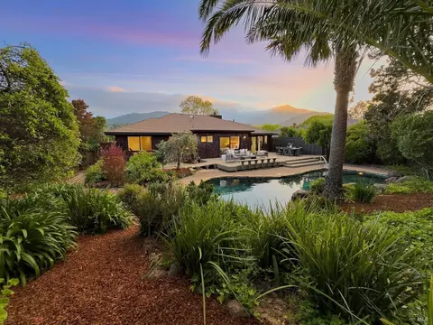 Exterior - 679 Riviera Cir, Larkspur, CA 94939 photo 10 of 18