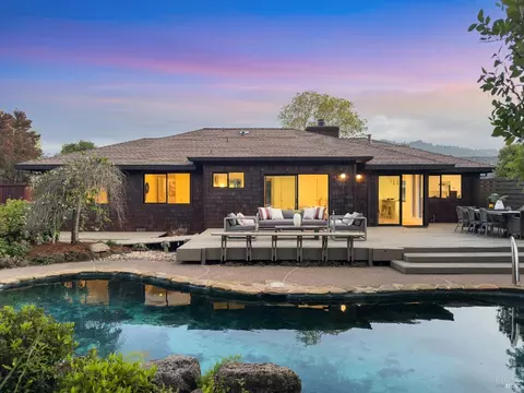 Exterior - 679 Riviera Cir, Larkspur, CA 94939 photo 13 of 18