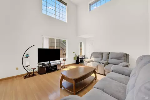 955 Griffin Dr, Vallejo, CA 94589 photo 12