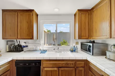 955 Griffin Dr, Vallejo, CA 94589 photo 32