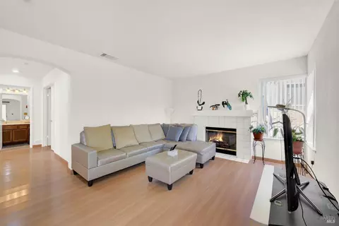 955 Griffin Dr, Vallejo, CA 94589 photo 18