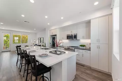 114 Rockview Rd, Novato, CA 94949