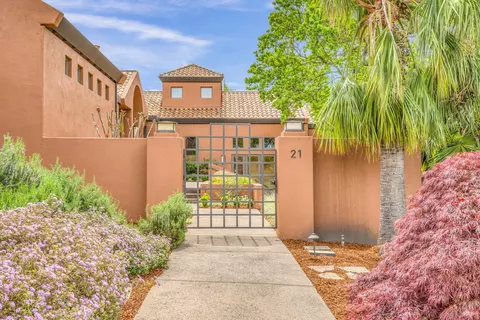 Exterior - 21 Burning Tree Ct, Napa, CA 94558 photo 3 of 33