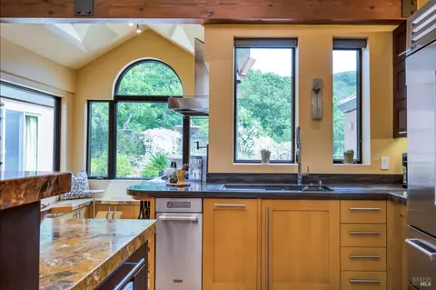 Kitchen - 21 Burning Tree Ct, Napa, CA 94558 photo 8 of 9