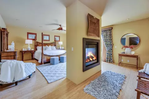 Bedroom - 21 Burning Tree Ct, Napa, CA 94558 photo 1 of 11
