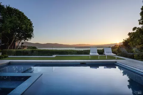 Exterior - 4 Rolling Hills Rd, Tiburon, CA 94920 photo 13 of 15