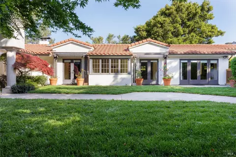 Exterior - 4 Rolling Hills Rd, Tiburon, CA 94920 photo 10 of 15