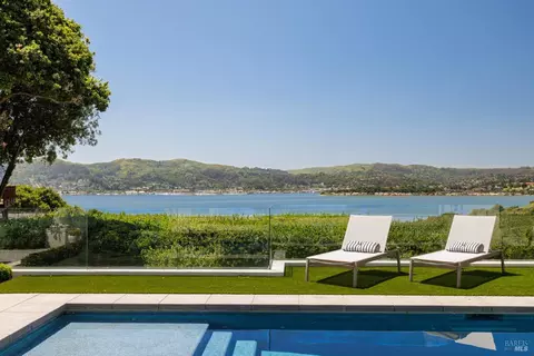 Exterior - 4 Rolling Hills Rd, Tiburon, CA 94920 photo 3 of 15