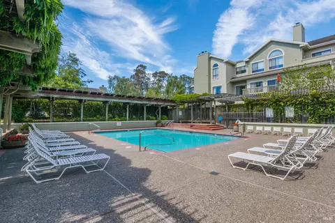 Exterior - 111 Eucalyptus Knoll St, Mill Valley, CA 94941 photo 8 of 12