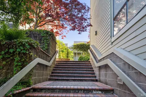Exterior - 111 Eucalyptus Knoll St, Mill Valley, CA 94941 photo 2 of 12