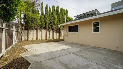 Exterior - 1830 Clay St, Fairfield, CA 94533 photo 4 of 10