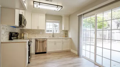 Kitchen - 1830 Clay St, Fairfield, CA 94533 photo 1 of 4