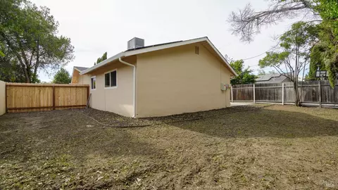 Exterior - 1830 Clay St, Fairfield, CA 94533 photo 8 of 10