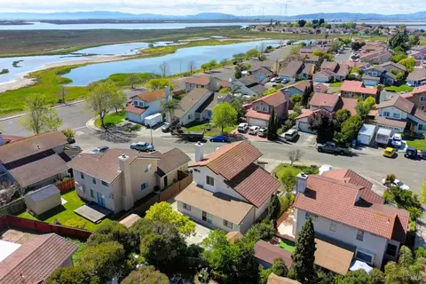 View/Area - 124 Dolphin Ct, Vallejo, CA 94589 photo 11 of 18