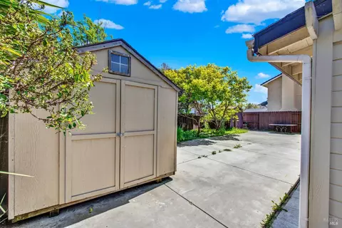 Exterior - 124 Dolphin Ct, Vallejo, CA 94589 photo 12 of 15